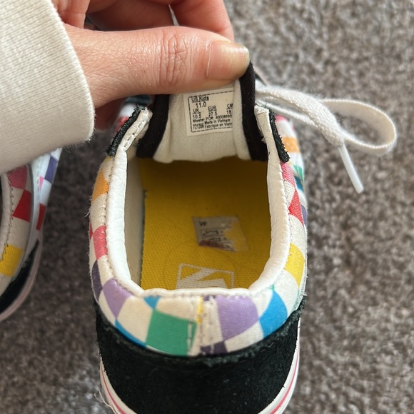 Checkered vans - Picture 7 of 7